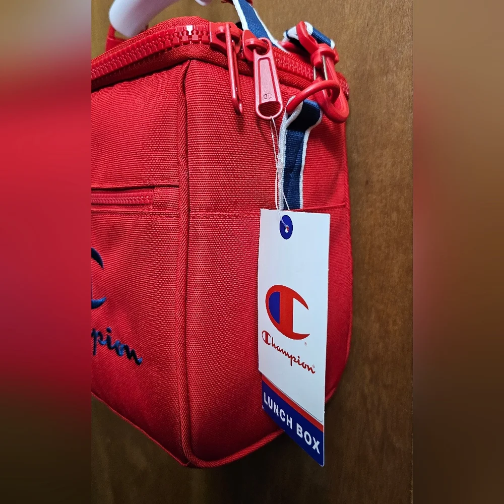 Champion Estate Insulated Lunch Box Cooler Messenger bag kit New Red Blue NWT